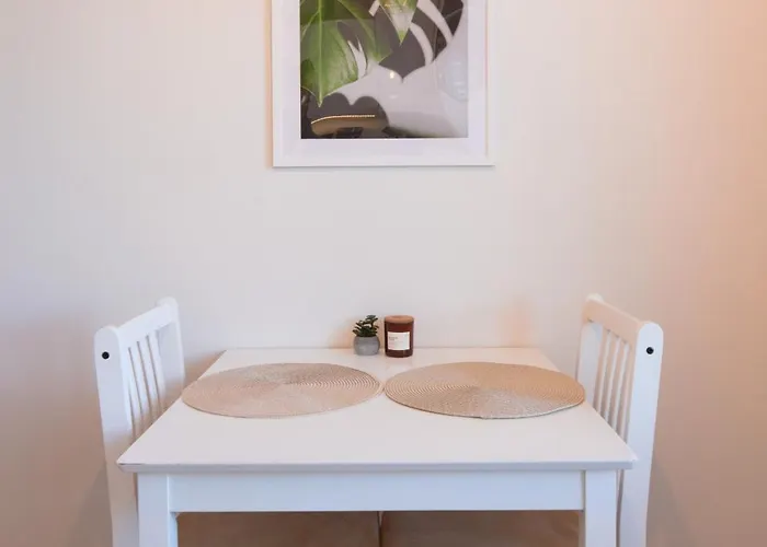 Tyylikaes & Tilava Kaksio Keskustassa *